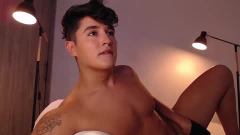 Snapshot of angelcossio chatting on February 16, 2:09 am Angel online show from February 16, 2:09 am