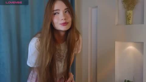 angelcryforme online show from October 8, 8:20 am