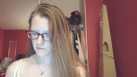 AngelicAngel online show from March 3, 7:26 am