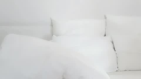 Angelic online show from April 28, 2:27 am