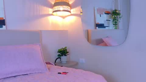 Angel iin hell online show from March 4, 11:29 am