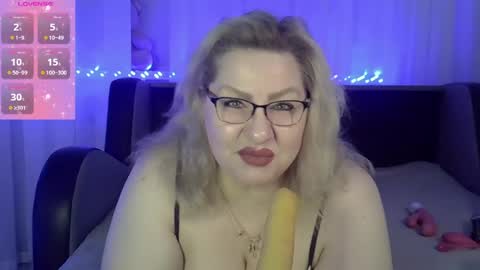 AngelinaGlam online show from April 23, 6:09 pm