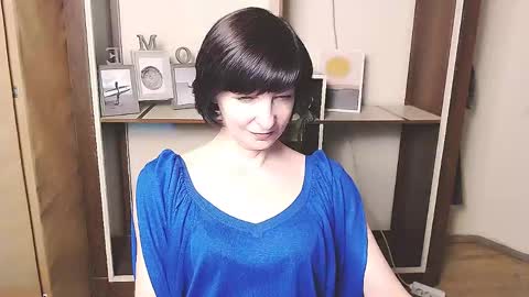 Angelina online show from April 21, 8:10 am