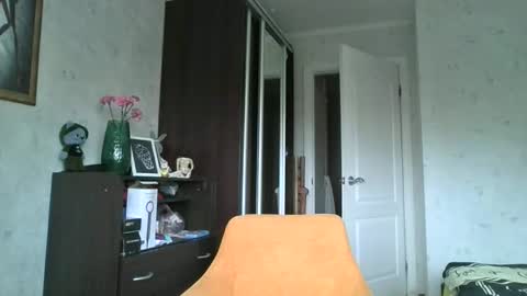 Snapshot of angelinalove28 chatting on September 18, 8:40 am angelinalove28 online show from September 18, 8:40 am