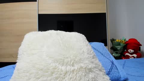 KrystyYo online show from October 4, 4:43 am