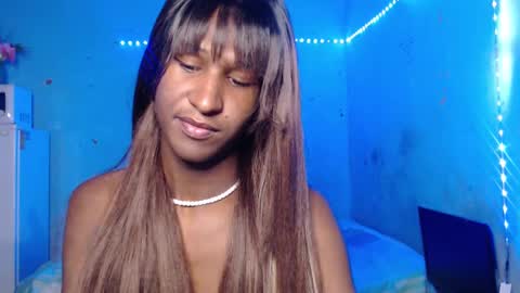 Snapshot of angell_dustt chatting on October 3, 4:21 am Danielle online show from October 3, 4:21 am