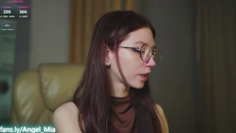 Nikki online show from March 17, 8:30 am