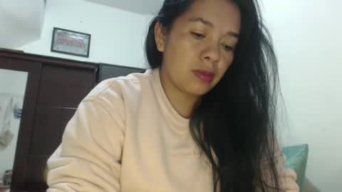 rebeca online show from April 14, 1:31 am