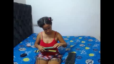 Angie online show from September 24, 1:01 am