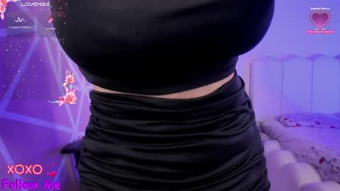 Anggi  online show from April 19, 11:22 am