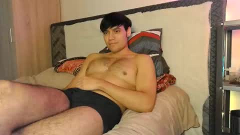 Snapshot of angrydeimos chatting on February 22, 4:18 am Deimos online show from February 22, 4:18 am