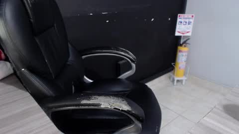 angy online show from April 1, 1:41 pm