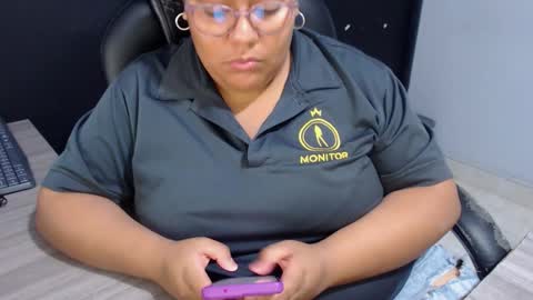 angy online show from October 26, 12:33 am