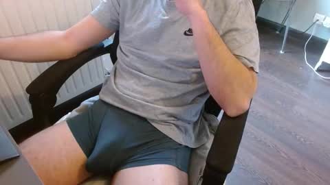 anhotcock online show from February 14, 9:12 am