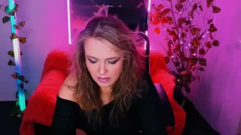 Aniela online show from October 4, 8:23 am