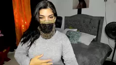 Anissa online show from August 2, 1:02 pm