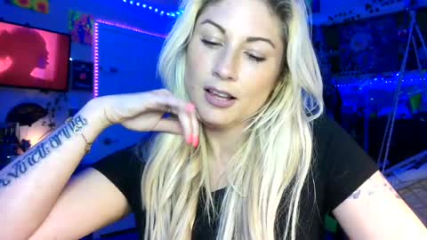 Anika Minkov online show from July 23, 8:12 am