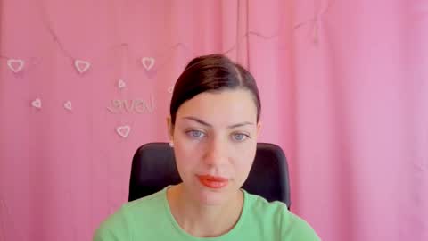 Anni online show from February 18, 5:40 am