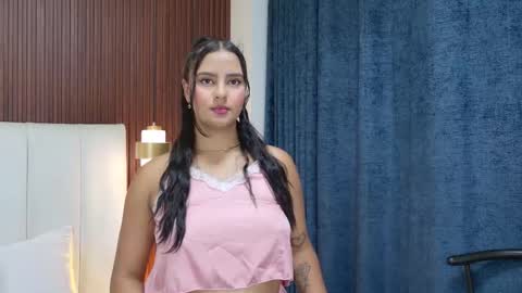 Dania Lpez online show from March 20, 1:16 pm