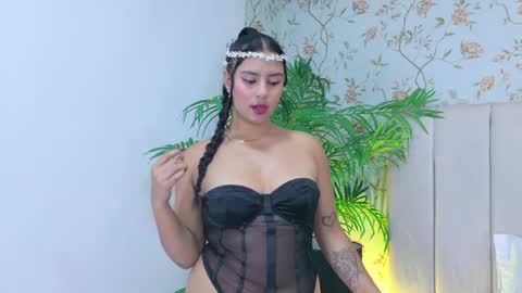 Dania Lpez online show from March 19, 1:05 pm