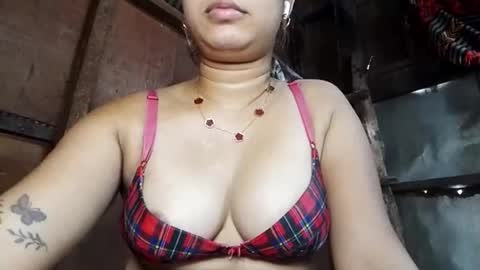 anivia15 online show from October 3, 3:04 am