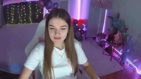 ann_woood online show from March 5, 7:50 am