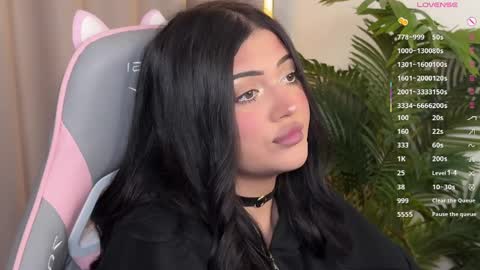 Anna online show from April 13, 4:44 pm