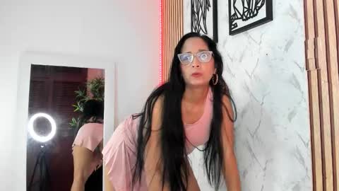 Annaarela online show from November 15, 12:07 pm