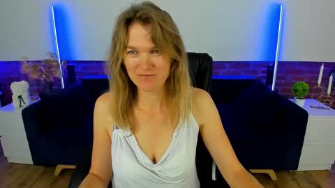 Annabel online show from September 28, 6:00 am