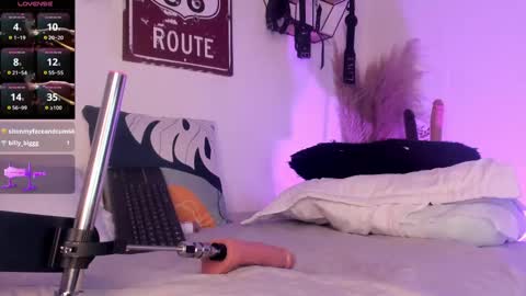 Snapshot of annachernova chatting on February 14, 9:13 am Anna online show from February 14, 9:13 am
