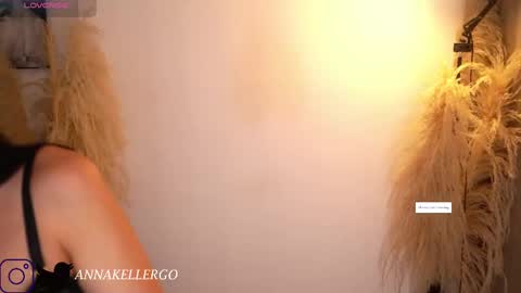 Snapshot of annakellergo chatting on October 17, 9:19 pm Anna k online show from October 17, 9:19 pm