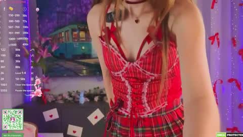 Holly Molly Im Polly online show from April 18, 7:58 pm