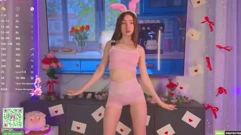 Holly Molly Im Polly online show from March 29, 8:10 pm