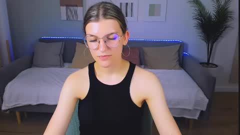 Im Anna online show from May 26, 9:59 am