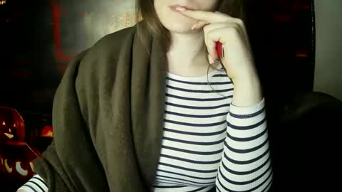 Snapshot of annbelll chatting on October 21, 5:16 pm Bella online show from October 21, 5:16 pm