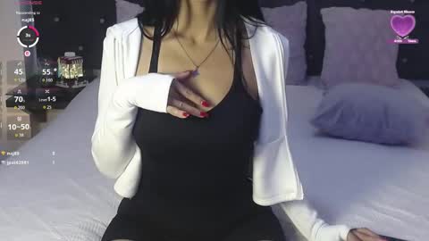 Anne  online show from December 5, 8:24 am