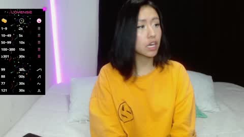 Snapshot of anne_nicholson chatting on December 12, 5:10 am Anne  online show from December 12, 5:10 am