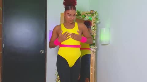 anne_rachel online show from December 4, 11:19 pm