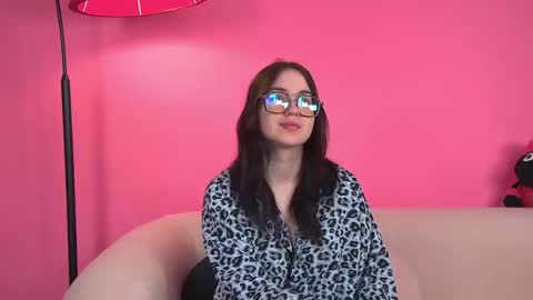 Anne online show from October 18, 8:29 am