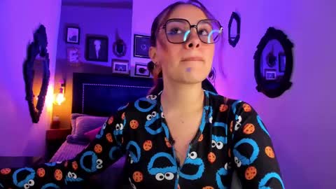 Anne  online show from February 12, 8:40 pm