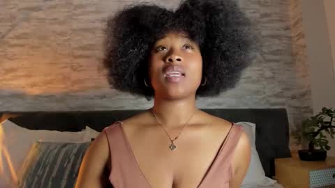 Anneth online show from December 4, 7:57 pm