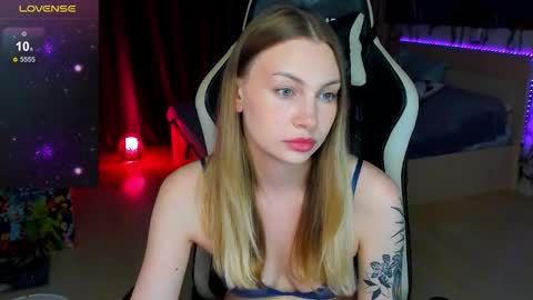 Annie online show from October 25, 12:22 am