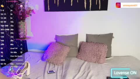 Snapshot of annie__queen__ chatting on October 7, 4:03 pm annie__queen__ online show from October 7, 4:03 pm