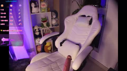 JEANNE no olvides seguirme dont forget follow me  uu online show from June 18, 2:28 am