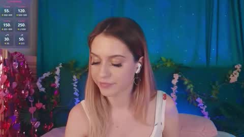 annie online show from March 5, 8:51 pm