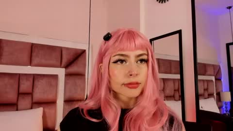 Annie online show from April 11, 12:09 pm