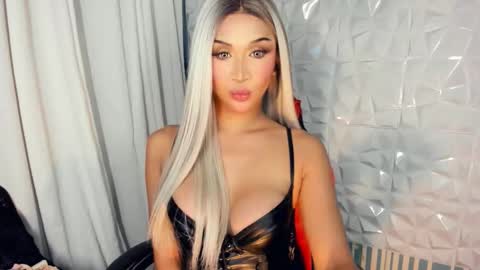 anntonia_porsild_xxx online show from March 15, 2:42 pm