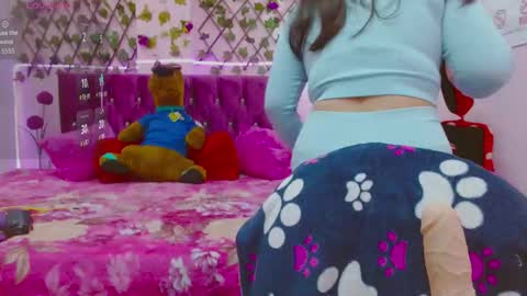 anny___cute online show from September 19, 12:09 pm