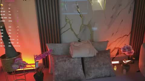 Ana online show from September 13, 1:24 pm