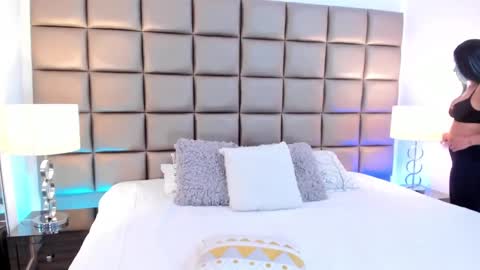    online show from February 24, 10:25 pm